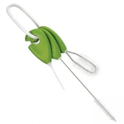 OXO Tot On-the-Go Straw & Sippy Cup Top Cleaning Set - Green - cutbabycare.com | baby boutique & care hub* Best