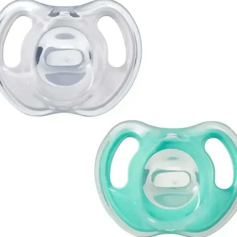 Tommee Tippee - Ultra-light Dummies Soother Asst, 6-18 months, 2 pack - cutbabycare.com | baby boutique & care hub* Shop